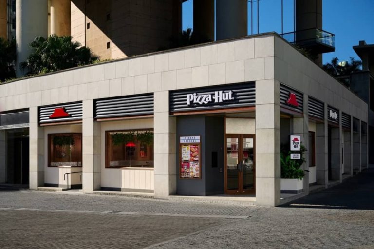 Pizza Hut 全新概念店盛大開幕：聖誕驚喜與超值優惠